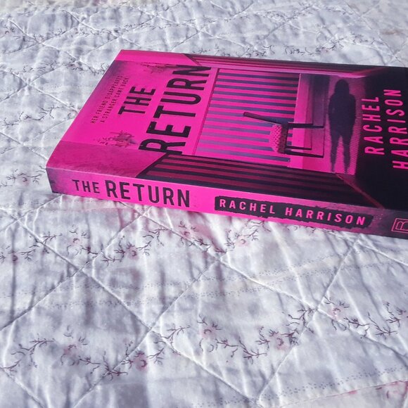 The Return Thriller Horror Book - Picture 3 of 4